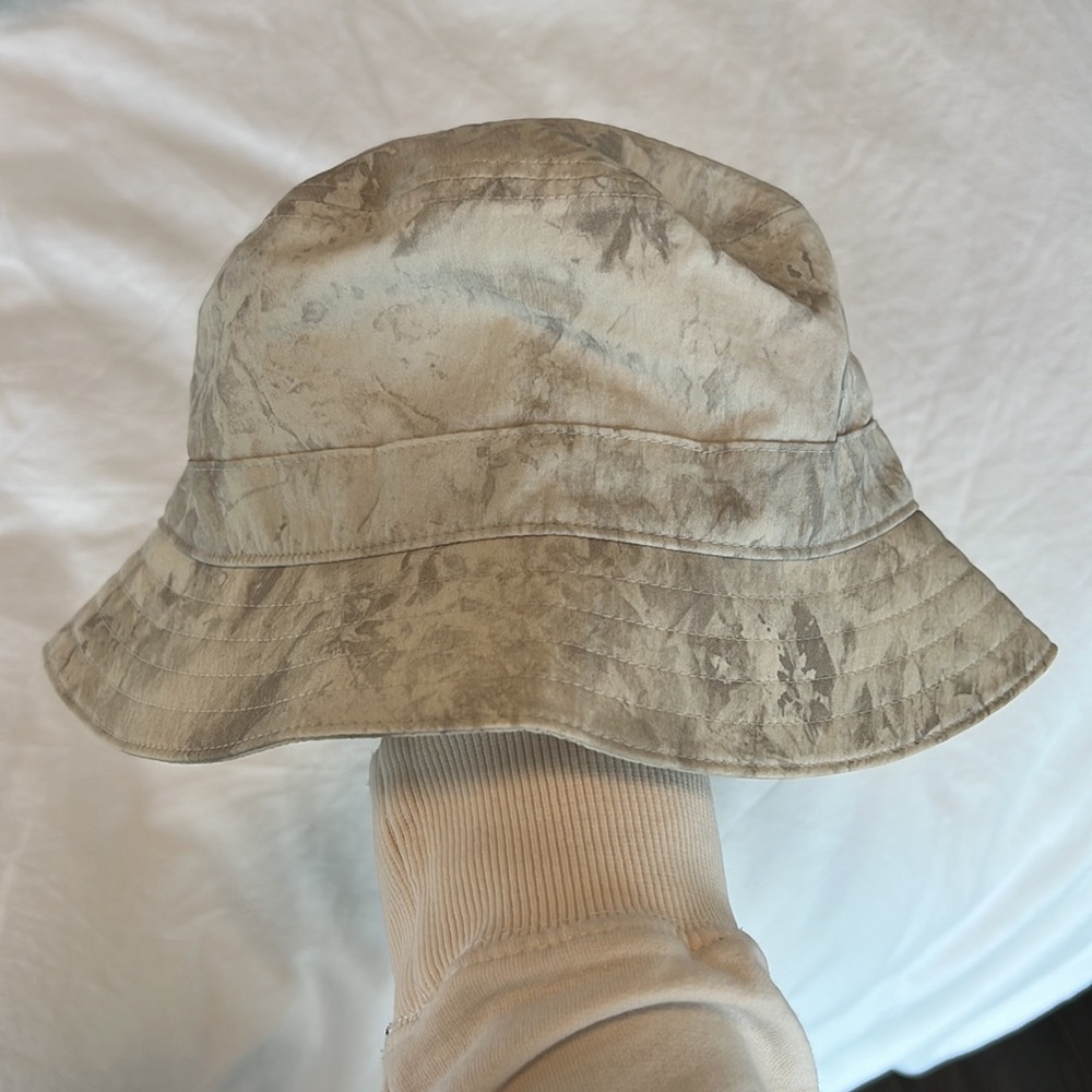 Lululemon On My Level Bucket Hat